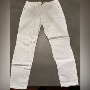 GAP White Skinny Jeans